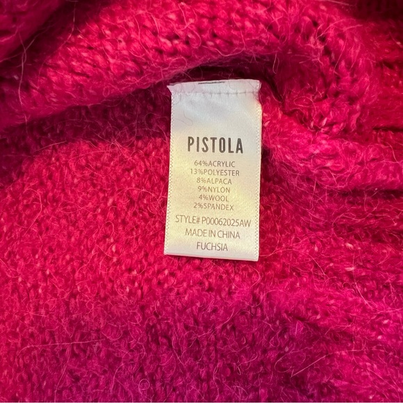 Pistola Carlen Oversized Fuschia Sweater Cozy - Picture 6 of 7